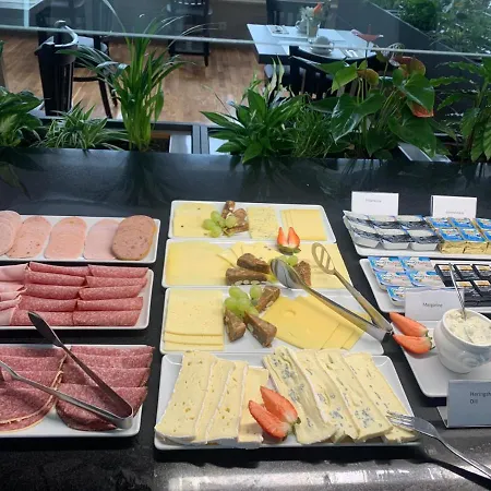 Parkhotel International Hotel 3*