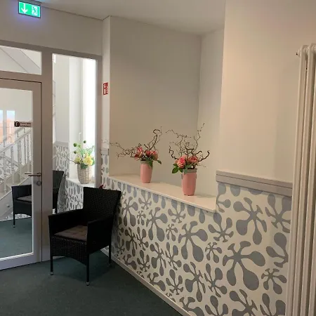 酒店 Parkhotel International 3*