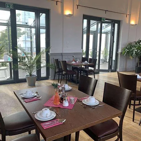 酒店 Parkhotel International 普特布斯